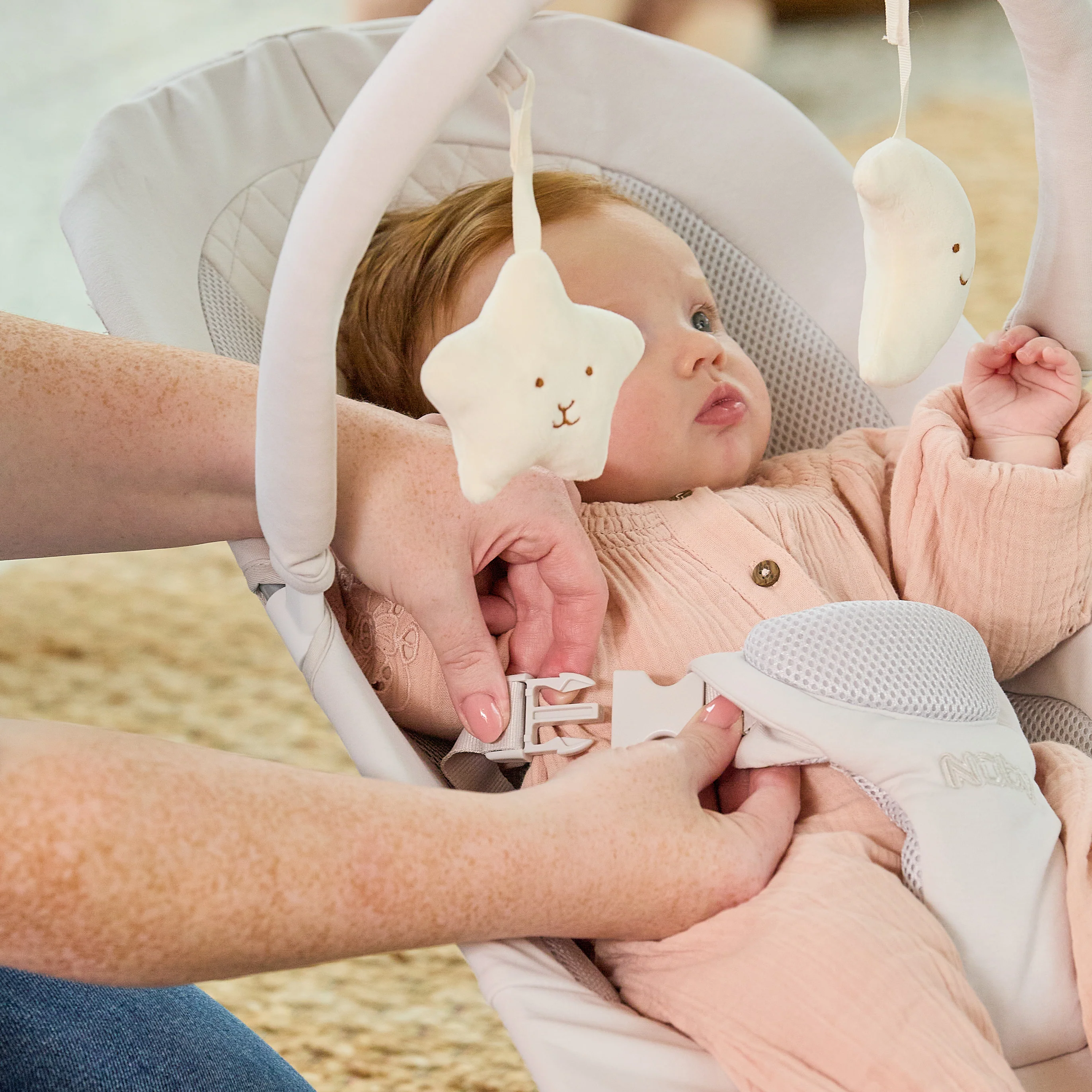 Deluxe Baby Bouncer Seat | Beige - Image 3