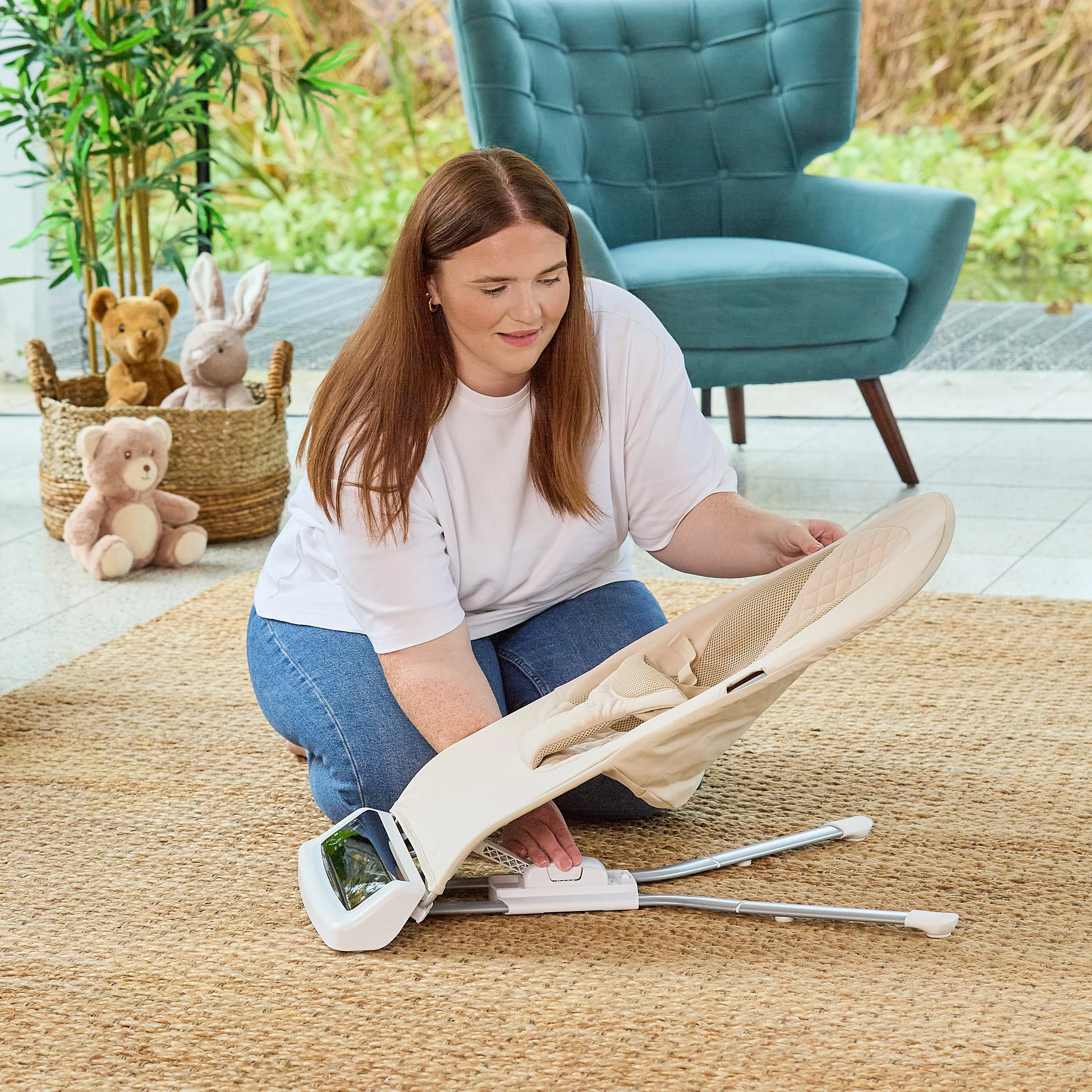 Deluxe Baby Bouncer Seat | Khaki - Image 3