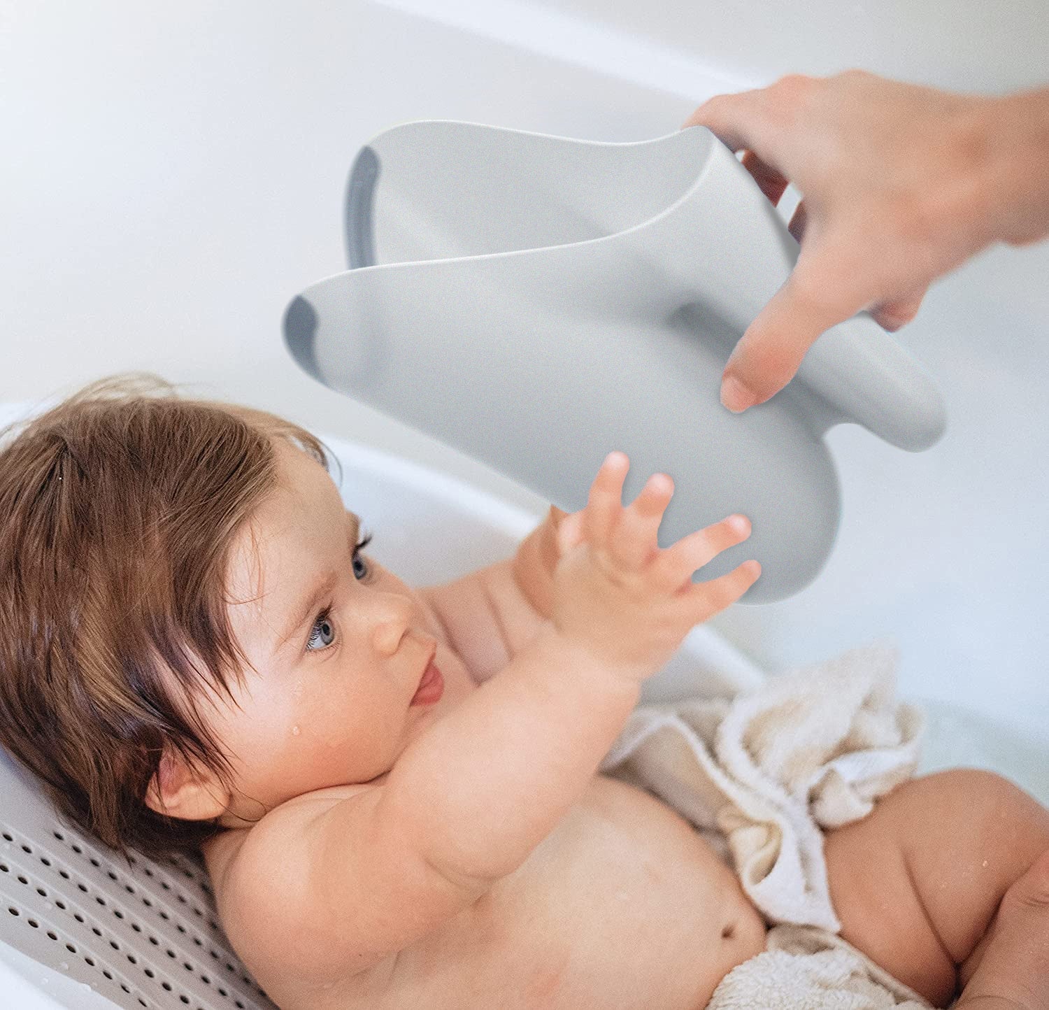 Tear-Free Rinse Pail - Image 3